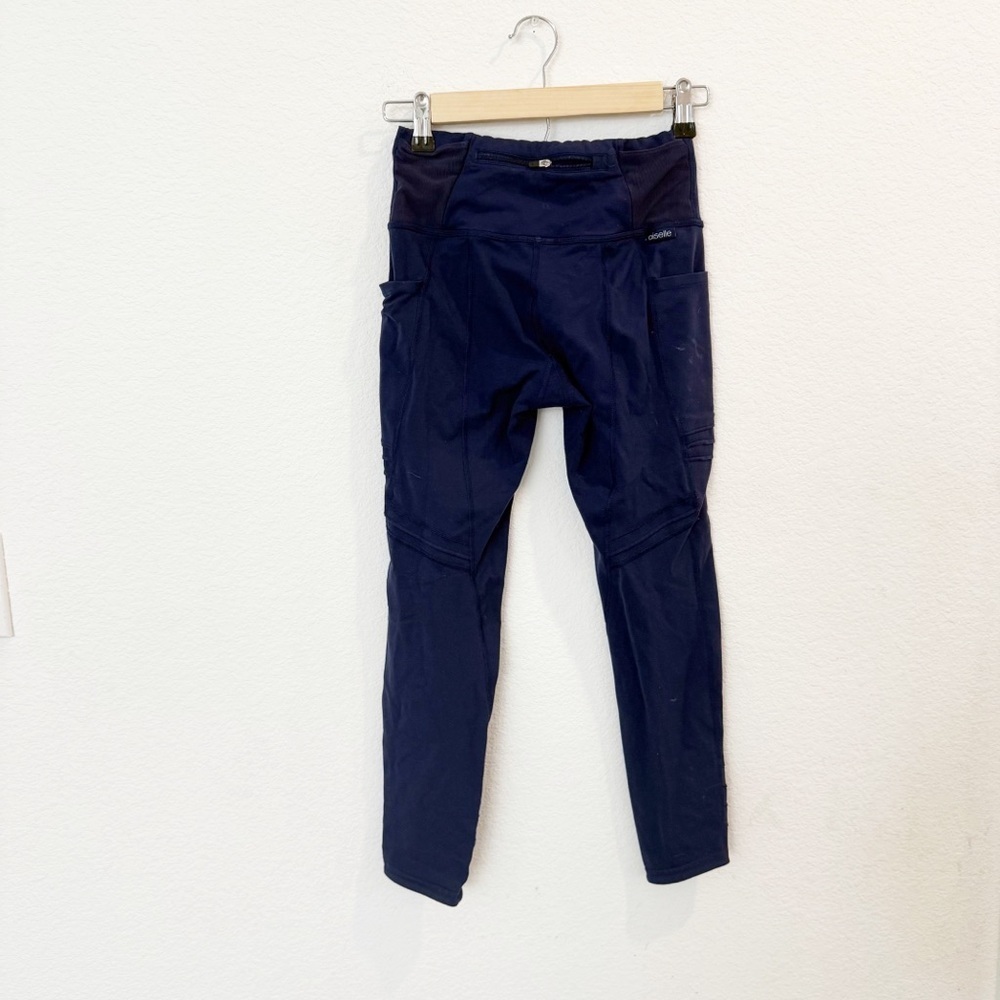 Oiselle- Pocket Jogger Navy 3/4 Tights - Size 2 — image 6 of 8
